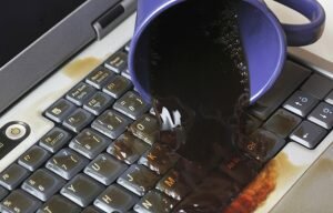 spilled-liquid-on-laptop